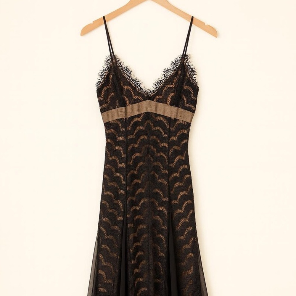 BCBGMAXAZRIA Black Lace Cocktail Dress | Size 6 - Picture 6 of 8